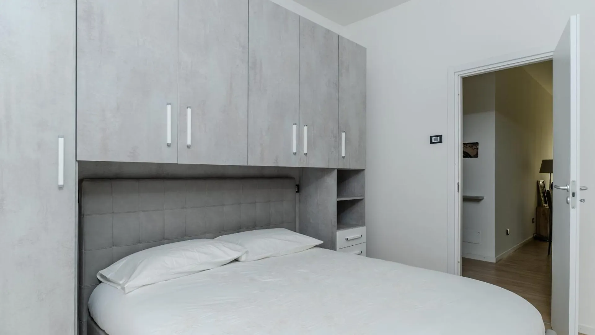 시니셀로발사모 Residenza Grandi 아파트